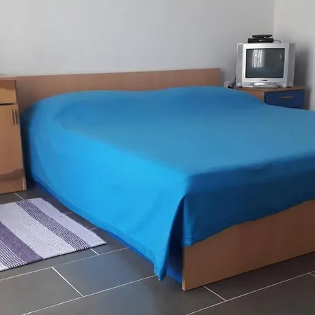 Bruna Brodarica (Sibenik-Knin)